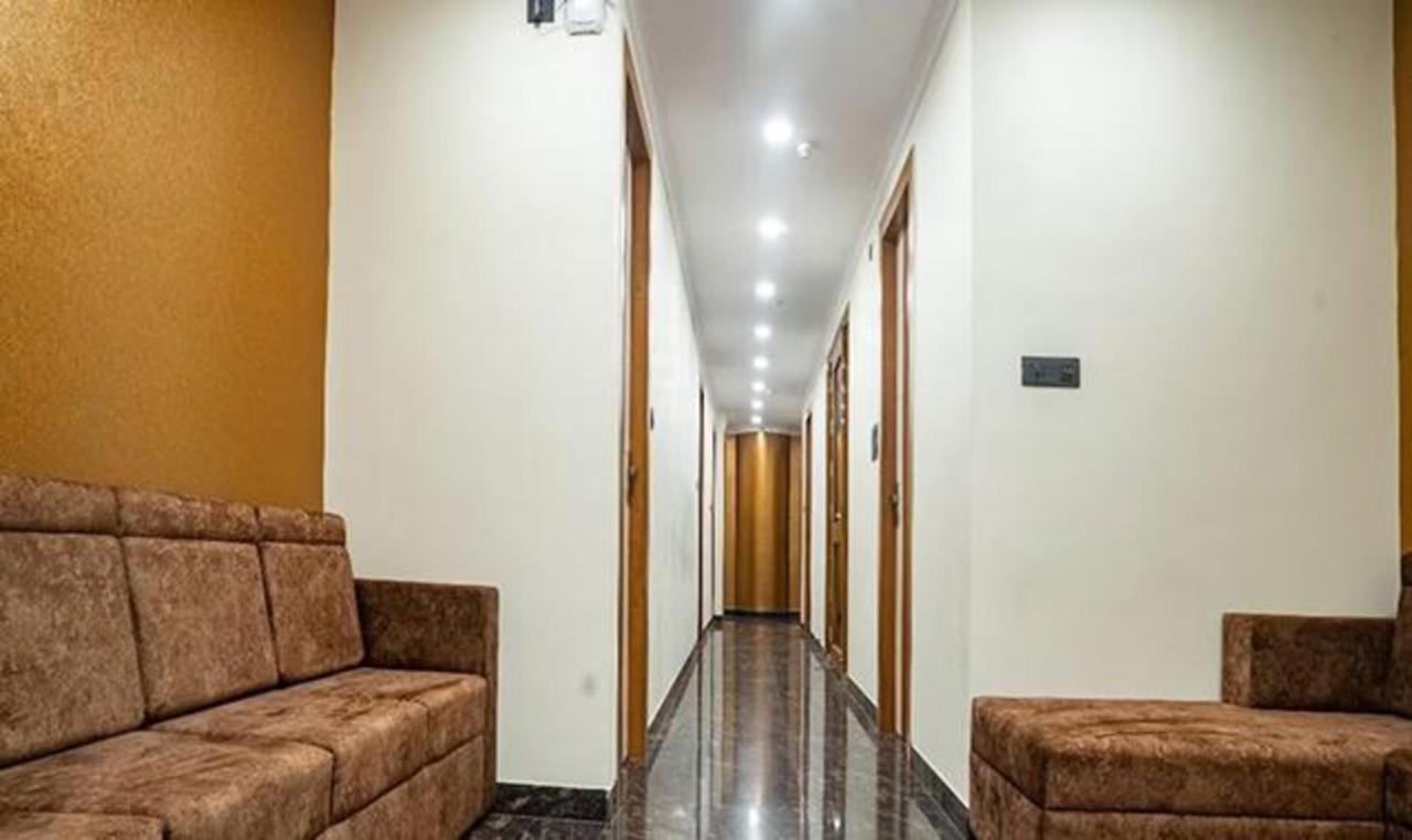 Fabhotel Prime Tiyara Inn Колката Екстериор снимка