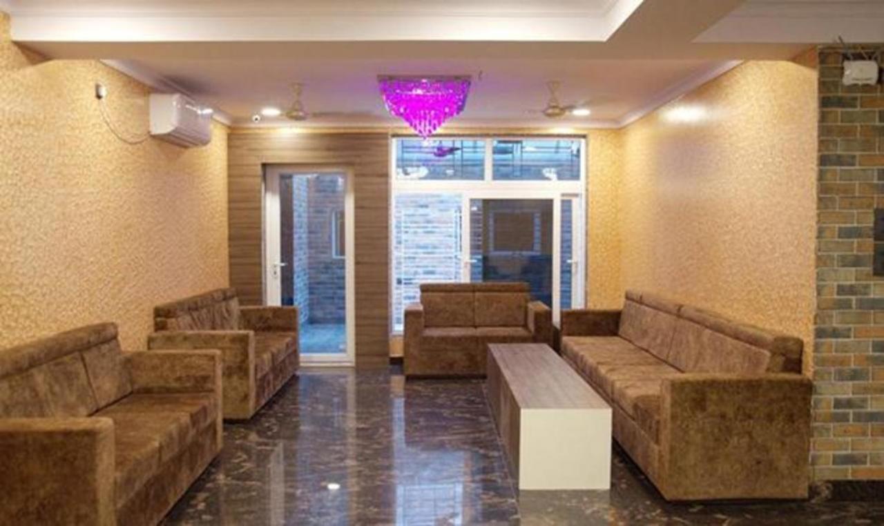 Fabhotel Prime Tiyara Inn Колката Екстериор снимка