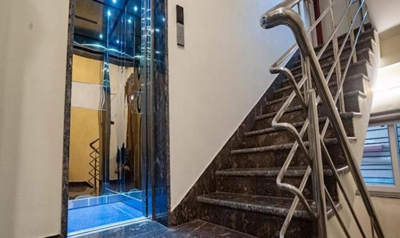 Fabhotel Prime Tiyara Inn Колката Екстериор снимка